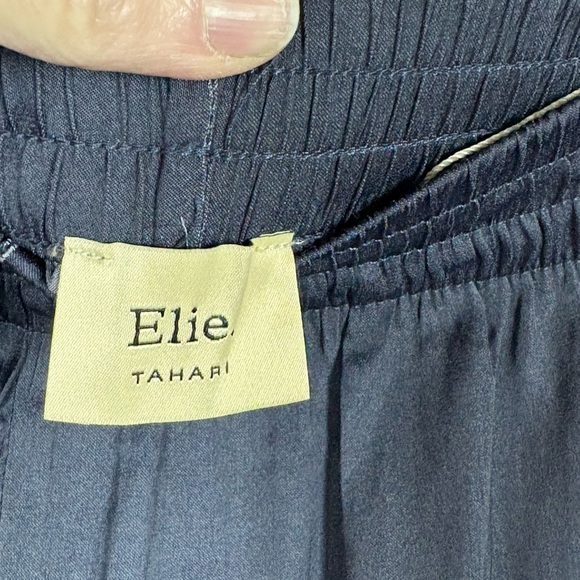 Elie Tahari Navy Wide-Leg Pants with Coral Floral Hem - Picture 3 of 7